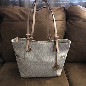 Authentic Michael Kors Jet Set Tote